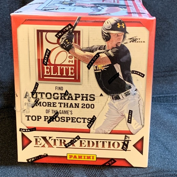 Panini Elite Extra Edition Baseball Trading Cards -Factory Sealed box - Picture 4 of 4